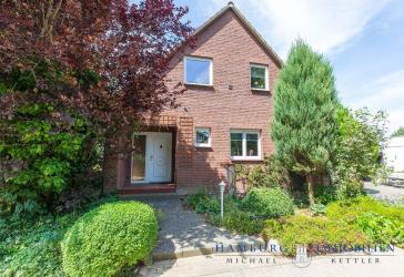 Naturnah Wohnen am Feldrand auf Fehmarn, vielseitiges Haus und großem Gartenparadies