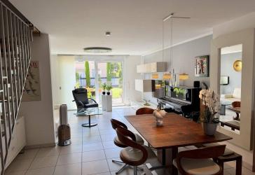 Provisionsfrei: Reihenendhaus, großer Garten & Dachterrasse, gut ausgestattet & gepflegt