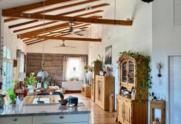 Stilvolles Landhaus mit vielseitig nutzbarer Werkstatt