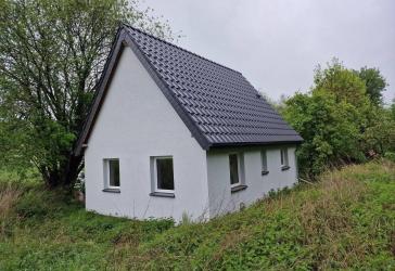 Kleiner Neubau auf 8.225 m² Grundstück in 32120 Hiddenhausen/NRW (Rohbau eines Betriebsgebäudes)