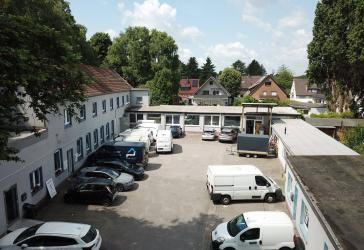 Gewerbeobjekt mit geplanter Loftwohnung und 700 m² Garten