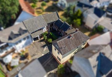 Wo Geschichte auf neue Ideen trifft - Historische Hofreite im denkmalgeschützten Ortskern von WZ-Garbenheim