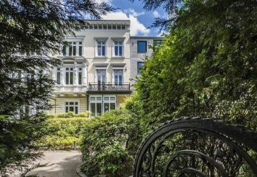 Die Alster vor der Tür - Hinreißende Stadtvilla nahe Schwanenwik