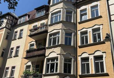 helle, familienfreundliche 5 Zimmerwohnung im Damenviertel zu verkaufen !!!