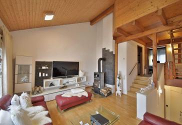Wohntraum mit Balkon: 4-Zimmer-Wohnung mit neuen Fenstern und modernem Komfort