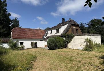 Haus am Wald gelegen mit Werkstatt und Wiese - auch ideal für Pferdeliebhaber !
