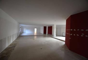 Günstige, großzügige Lager/Gewerbefläche an B3 in Westercelle