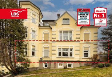 Repräsentative Altbau-Villenwohnung mit Terrasse, Carport, Nutzfläche