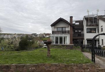 von Privat: Doppelhaushälfte mit Wintergarten, Kamin, Photovoltaik,...