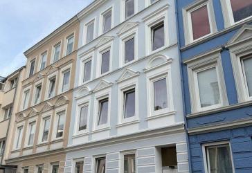 Umfangreich modernisiertes Mehrfamilienhaus mit Faktor 17,9 in Lübeck