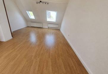 2-Zimmer-Dachgeschosswohnung mit ca. 55 m² in Neuss-Weckhoven