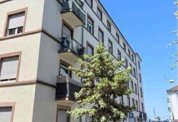 zentrale 2-Zimmer Wohnung mit Balkon