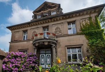 Traumhafte Bürofläche in malerischer Villa mitten in Velbert zu mieten!