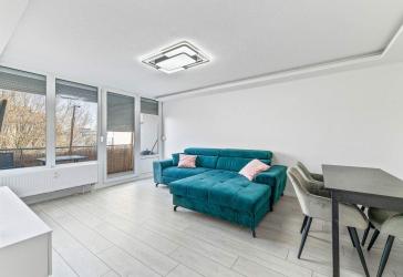 Modernisierte 3-Zimmer-Wohnung mit Westbalkon und schöner Aussicht in Waiblingen