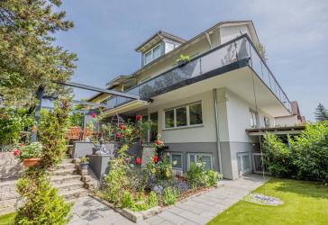 Wohnen und vermieten! Schönes 3-Familienhaus in Singen-Nord