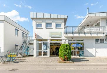 Gewerbefläche mit Bäckerei und Getränkemarkt - vielseitig nutzbar oder neu gestaltbar