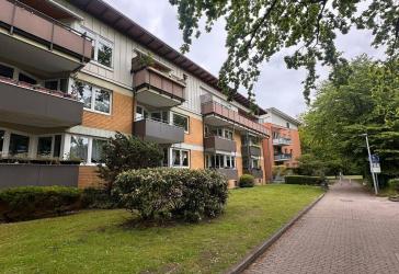 Charmante 5,5 Zi.Wohnung Endetage mit großem Balkon - Nähe Herold-Center zu vermieten !