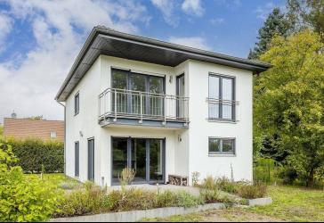 Ankommen. Wohlfühlen. Zuhause sein. - Niedrigenergiehaus A+ mit Erdwärme und großzügigem Südgrundstück!