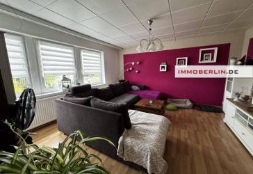 IMMOBERLIN.DE - Sympathisches Haus mit Garage & Nebengebäude in angenehmer Lage nahe Untersee