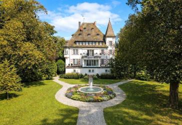 Einzigartiges Herrenhaus direkt am Bodensee Insel Reichenau – Weltkulturerbe - Parkgrundstück mit Hafenanlage