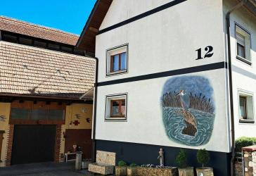Großzügiges Mehrgenerationenhaus mit Scheune und Garagen in ruhiger Lage von Oberschopfheim