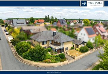 WINKELBUNGALOW IM DORNRÖSCHENSCHLAF - AUF EIGENTUMSGRUNDSTÜCK, MIT VOLLKELLER