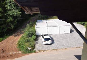 Überbaufläche von 5 Garagen plus 1 Abstellarum zu verkaufen