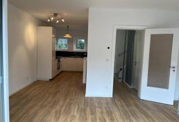 befristet für 1 Jahr zu vermieten - Reihenhaus mit Garten!