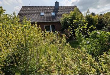 Idyllisches Einfamilienhaus in Deichnähe