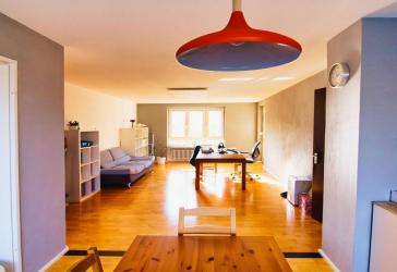 Helle 3,5-Zi.-Wohnung | 2 Balkone . TG-Stellplatz . Hobbyraum | 4 Zimmer Option