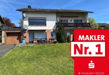 Zweifamilienhaus mit Entfaltungsmöglichkeit in Bad Laasphe