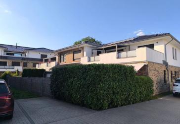 Exklusiv. Top Moderne 3 Zimmer Wohnung mit Kaltwintergarten