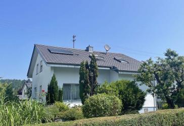 RESERVIERT - Einfamilienhaus mit Garten in bester Lage