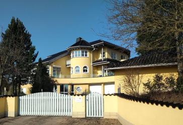 Vorschaubild Villa