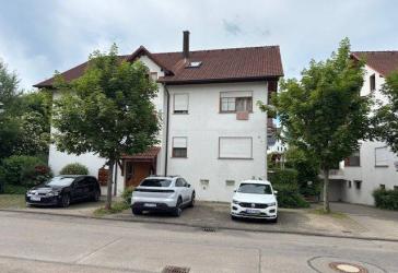 Schöne 3 1/2-Zi.-EG-Mietwohnung in zentraler Lage
