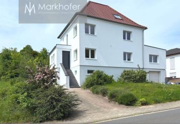 Energetisch sanierte ( A ) Stadtvilla auf sonnigem Grundstück !