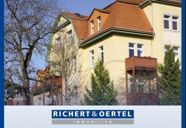 Erstbezug nach Renovierung: Lichtdurchflutete 5-Raum-Wohnung mit zwei Balkonen & Gäste-WC