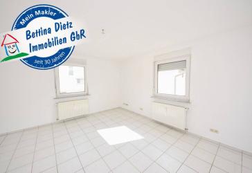 DIETZ: Einzugsbereite und renovierte 3-Zimmerwohnung im ersten Obergeschoss in Münster zu vermieten!