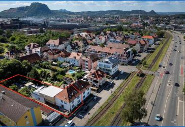 Generationshaus (3 FH) / Renditeobjekt, mit großen Dachterrasse und Grundstück!