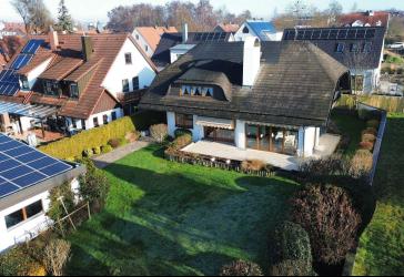 Ein Zuhause zum Verlieben - großzügige Villa mit Privatsphäre, Gartenidylle und Ruhe nahe München