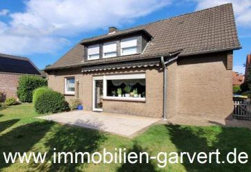 Platz für 2 Generationen! Einfamilienhaus mit Garten, Garage, Stellflächen. Zentral, ruhig in Raesfeld