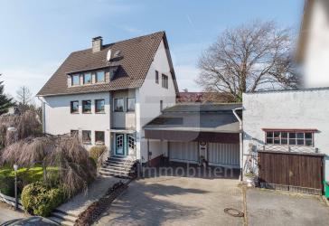 Gepflegtes Wohnhaus mit vielen Möglichkeiten in Radevormwald!