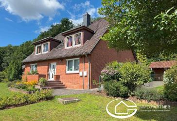 Von Ihrem IMMO.PARTNER: Wohnhaus mit weiteren Nebengebäuden auf traumhaftem Grundstück mit Hofcharakter