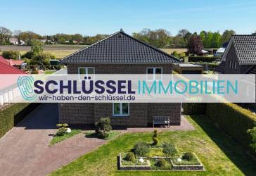PLATZ OHNE ENDE - Neuwertiges Einfamilienhaus in Friesoythe / Neuvrees