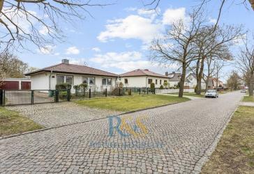 Ruhig wohnen, flexibel bleiben - Bungalow mit großem Grundstück nahe Berlin
