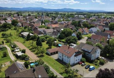 5 Wohnungen in solidem Mehrfamilienhaus im Gesamtverkauf !