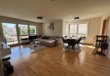Seniorengerechte 3,5 Zimmer Wohnung mit großzügigem Südbalkon