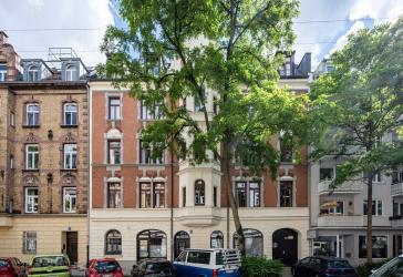 AIGNER - Modernisierte ca. 190 m² Wohn-/Nutzfläche - Gartenloft im Glockenbachviertel