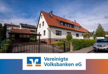 Großzügige Doppelhaushälfte mit viel Potenzial in einer tollen Lage!