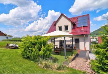Modernes Einfamilienhaus mit idyllischem Garten und Garage in Heilbad Heiligenstadt